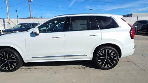 2026 Volvo XC90 B6 Ultra 7-Seater