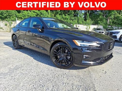 2024 Volvo S60 B5 Plus Black Edition
