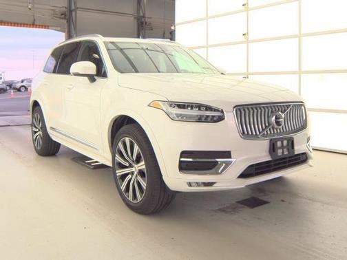 2025 Volvo XC90 B5 Core