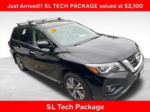 2017 Nissan Pathfinder SL