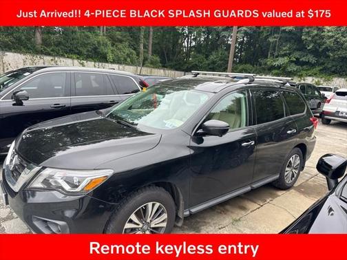 2017 Nissan Pathfinder SL