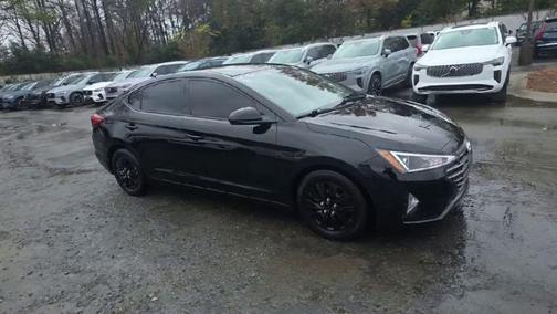 2019 Hyundai ELANTRA SE