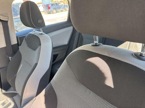 2022 Volkswagen Taos 1.5T S