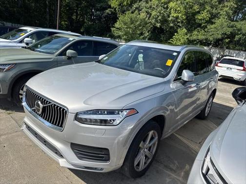 2023 Volvo XC90 B5 Core