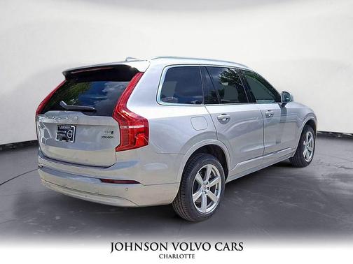 2023 Volvo XC90 B5 Core