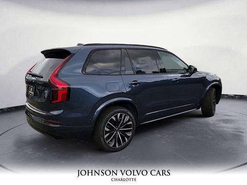 2026 Volvo XC90 B6 Ultra Dark Theme 7-Seater