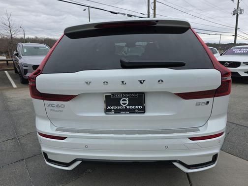 2026 Volvo XC60 B5 Core