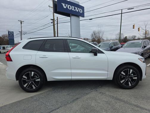 2026 Volvo XC60 B5 Core