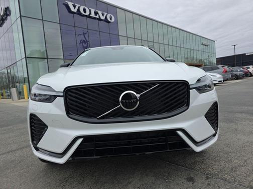 2026 Volvo XC60 B5 Core