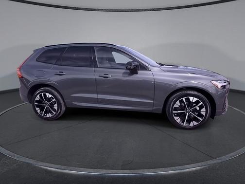 Forest Lake 2026 Volvo XC60 B5 Plus