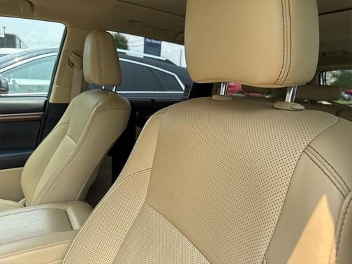2019 Toyota Highlander Limited Platinum