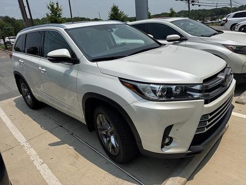 2019 Toyota Highlander Limited Platinum