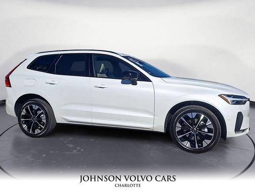 2026 Volvo XC60 B5 Plus