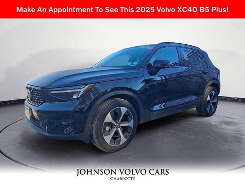 2025 Volvo XC40 B5 Plus Dark Theme