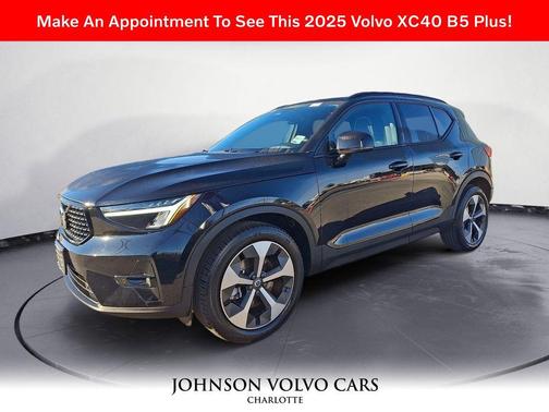 2025 Volvo XC40 B5 Plus Dark Theme