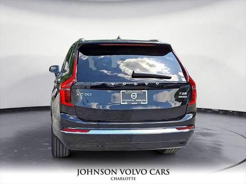 2025 Volvo XC90 Plug-In Hybrid T8 Plus 7-Seater
