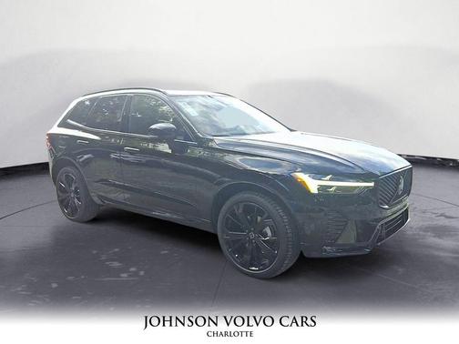 2026 Volvo XC60 B5 Ultra Black Edition