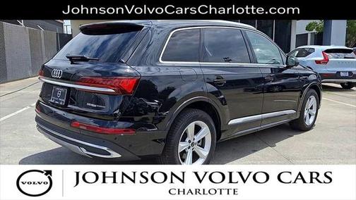 2024 Audi Q7 45 Premium Plus