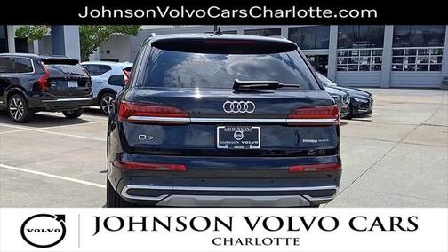 2024 Audi Q7 45 Premium Plus