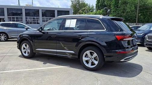 2024 Audi Q7 45 Premium Plus