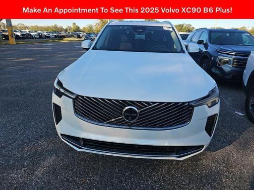 2025 Volvo XC90 B6 Plus 7-Seater