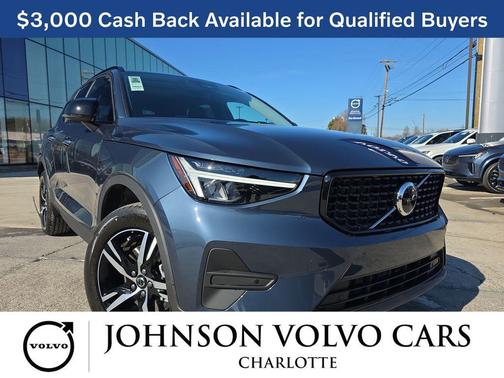 2026 Volvo XC40 Core, B5 AWD Gas (mild hybrid), Dark