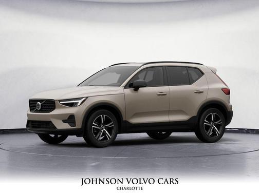2026 Volvo XC40 B5 Core