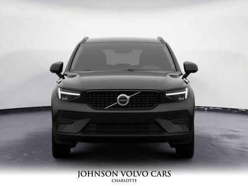 2026 Volvo XC40 B5 Core