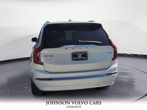 2026 Volvo XC90 Plug-In Hybrid T8 Plus 6-Seater