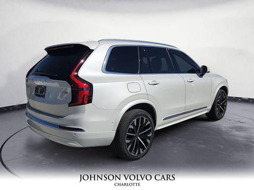 2026 Volvo XC90 Plug-In Hybrid T8 Plus 6-Seater