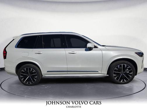 2026 Volvo XC90 Plug-In Hybrid T8 Plus 6-Seater