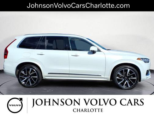 2023 Volvo XC90 B5 Plus
