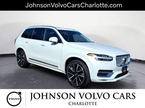 2023 Volvo XC90 B5 Plus