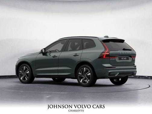 2026 Volvo XC60 B5 Plus