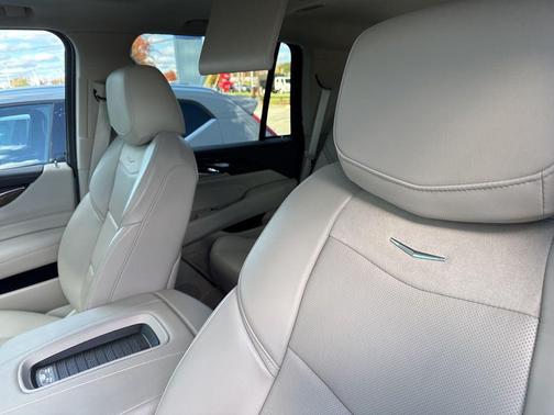 2020 Cadillac Escalade Premium Luxury