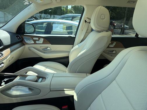 2023 Mercedes-Benz GLS 450 4MATIC