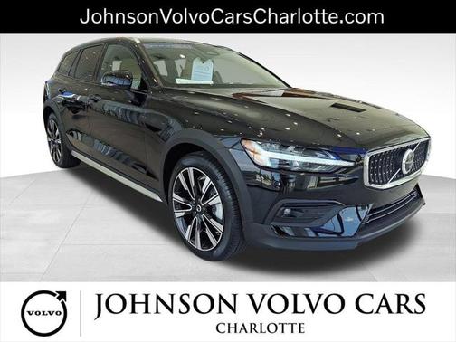 2024 Volvo V60 Cross Country B5 Ultimate