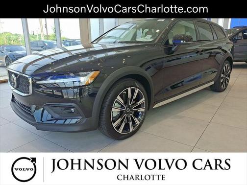 2024 Volvo V60 Cross Country B5 Ultimate