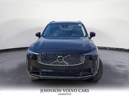 2025 Volvo XC90 Plug-In Hybrid T8 Plus 7-Seater