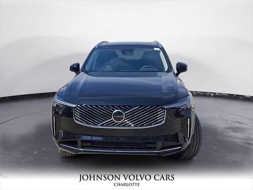 2025 Volvo XC90 Plug-In Hybrid T8 Plus 7-Seater