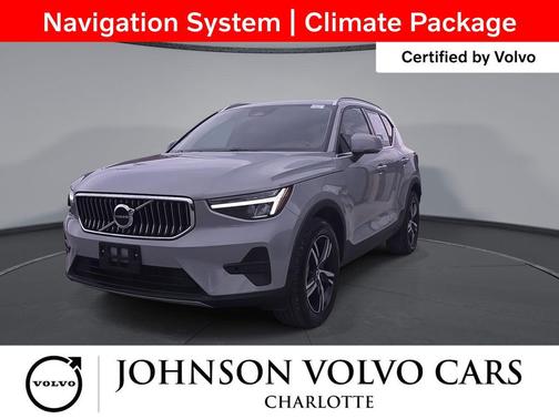 Vapour Grey Metallic 2025 Volvo XC40 B5 Core Bright Theme
