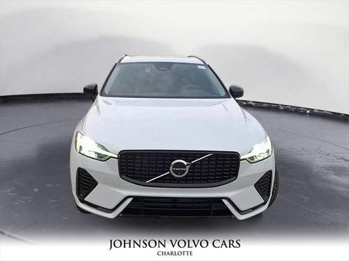 2025 Volvo XC60 Plug-In Hybrid Plus