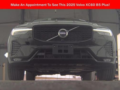 2025 Volvo XC60 B5 Plus