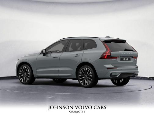 2026 Volvo XC60 B5 Ultra