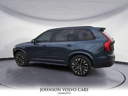 2026 Volvo XC90 B6 Ultra Dark Theme 6-Seater