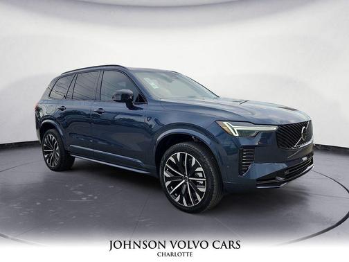 2026 Volvo XC90 B6 Ultra Dark Theme 6-Seater