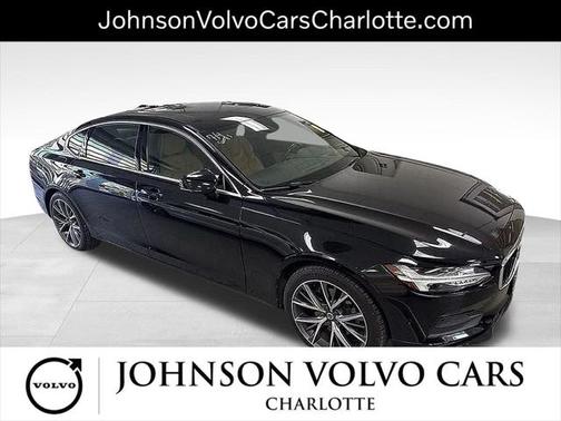 2018 Volvo S90 T5 Momentum