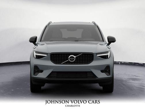 2026 Volvo XC40 B4 Plus