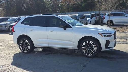 2026 Volvo XC60 B5 Ultra