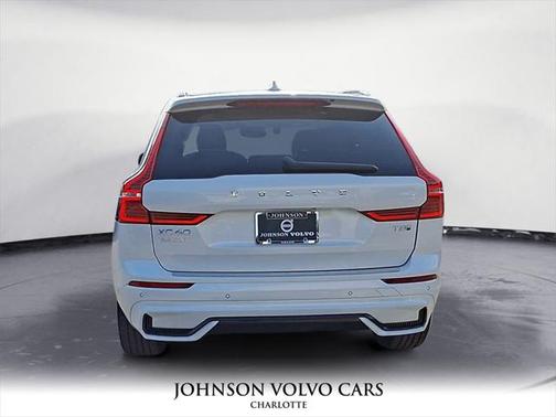 2025 Volvo XC60 Plug-In Hybrid T8 Plus